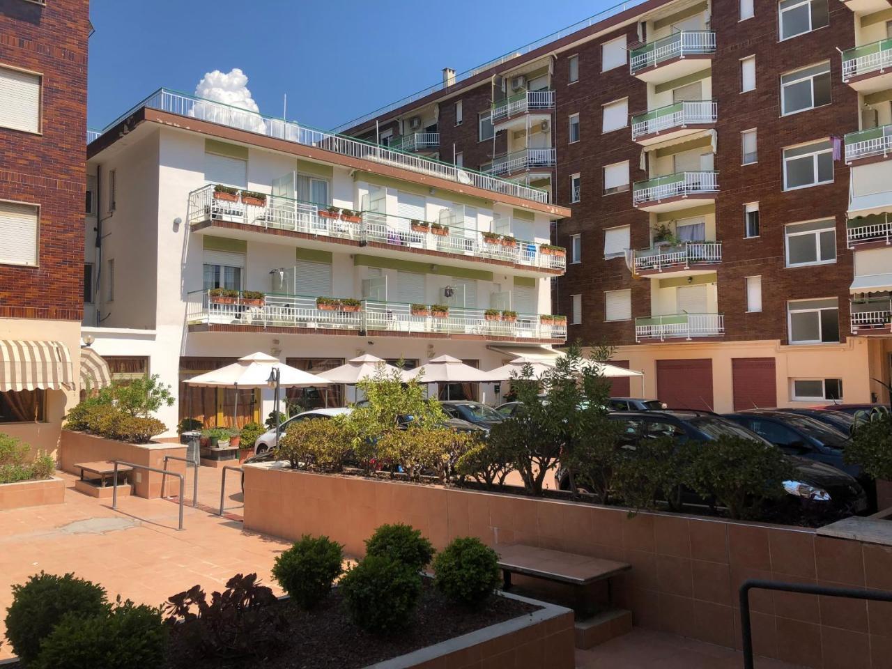 Hotel Arma Ristorante Arma di Taggia Exterior photo